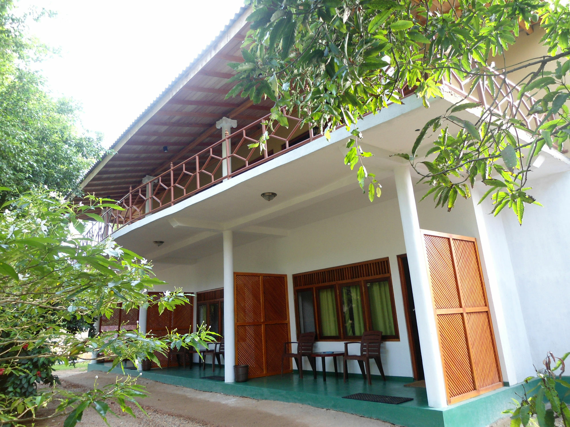 Hotel Calm Rest Mirissa à Banduramulla Extérieur photo